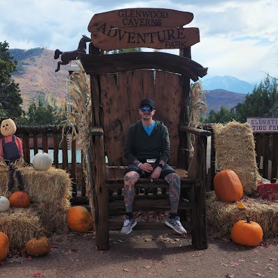 SpacedoutMikeT's profile picture. Just here to watch the show called life