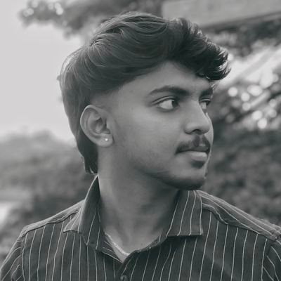 Karthik_designs's profile picture. Product Designer • Available for Freelance Project Website, Dashboard and Mobile – DM me→