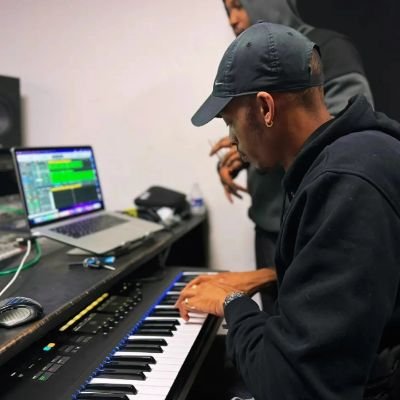 BLW__OFFICIAL's profile picture. BLUWMADETHISBEAT 
¤ BEATMAKER ¤ AT #FASTBEASTGROUP
(FBG)
BOOKING : blwmusic.official@gmail.com Niggaz from Paris