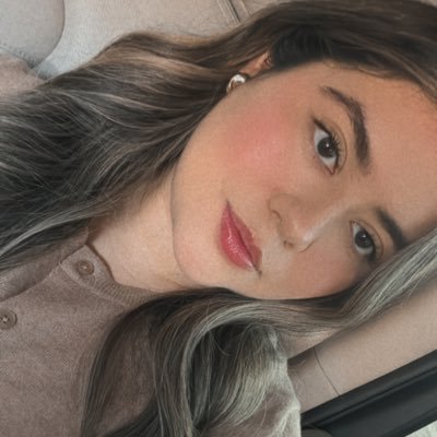 daryalonzo's profile picture. 📍everywhere | 25