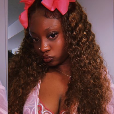 𝐀 𝐐𝐮𝐞𝐞𝐧 𝐍𝐞𝐞𝐝𝐬 𝐀 𝐐𝐮𝐞𝐞𝐧 👩🏾❤️💋👩🏽🌈 𝟐𝟓 , 𝐉𝐮𝐬𝐭 𝐌𝐞 𝐁𝐞𝐢𝐧𝐠 𝐌𝐞 .. 𝐔𝐧𝐚𝐩𝐨𝐥𝐨𝐠𝐞𝐭𝐢𝐜𝐚𝐥𝐥𝐲 𝐼𝐺: @𝑠𝑎𝑦𝑙𝑒𝑠𝑠𝑎𝑟𝑖𝑖