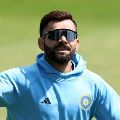 ॐ ◑ Professional Procrastinator ◐ Proud Hindu ◑ Cricket buff 🏏 ◐ King Kohli 🐐| ABD | RCB