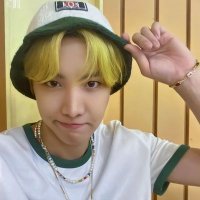 :) BTS YEAR'25 😭 (@comebacktomebts) 's Twitter Profile