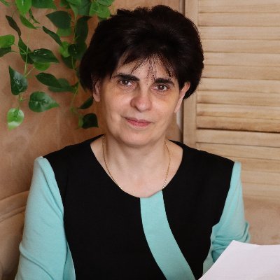 AndreaMolnarne's profile picture. AI & Education | Linguist | Innovator | Founder of Mynovamind