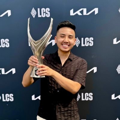 League of Legends yapper @ https://t.co/VF5SUDWF5f Business: onionmp4business@gmail.com