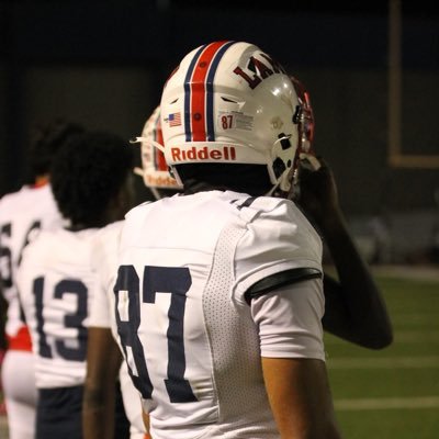 Aras Okeke l 6’3, 220 - 2027 TE/DE/LB Lamar HS | 4.79 40(Laser) | Phone # - 7135345392 | Varsity Track/Field | 315 Bench | 118 Broad Jump | IB Diploma Program |