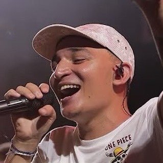 Sua MAIOR e mais Ágil fonte de informações do cantor, compositor e pai do jorge @Joaogomescantor Recognized @_topeventos