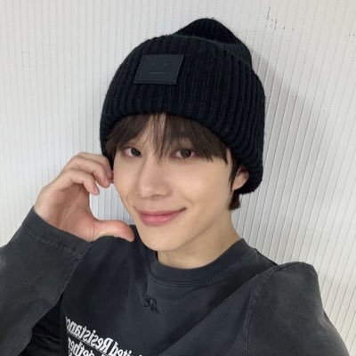 ♡ : bts svt skz tbz zb1 nct ☁️ i’m going to create an environment that is so full of hoseok ☆˙◠ ̫◠
