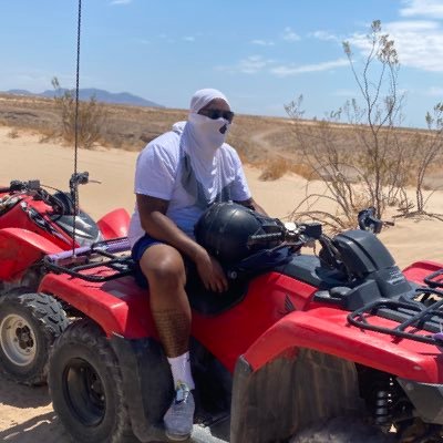Hussle & Motivate. 🦍🏁 #30+ “Educators gotta have a life too..”