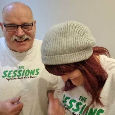 New Music & Vinyl Addict, Dons fan,
Raising Awareness of Breast Cancer 🎀