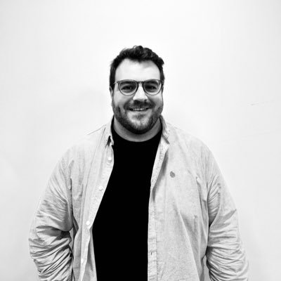 Consultor. Periodista especialitzat en comunicació política i corporativa. Enamorat de Sitges. Política i Comunicació.