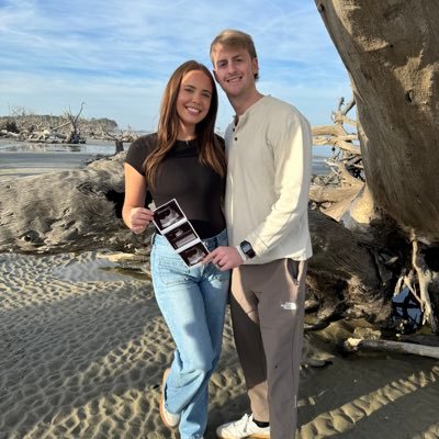 jfkirk64's profile picture. Servant Leader | SU Alumni | IG: Captainb_kirk6