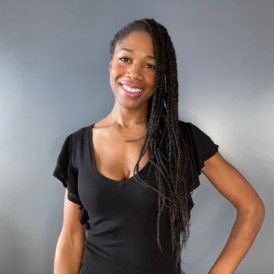 morebynoire's profile picture. UGC content creator based in Canada | Multi Niche | Helping you create authentic and relatable content. Let's build your brand! Email: morebynoire@gmail.com