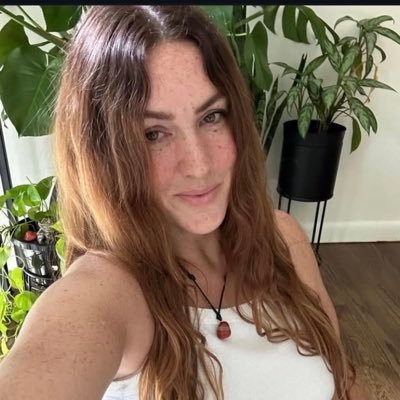 I'm a sincere, honest, caring, kind, friendlly very easy to get along with. I am, social, romantic, passionate, smart, intelligent, ,adaptive,have a big heart
