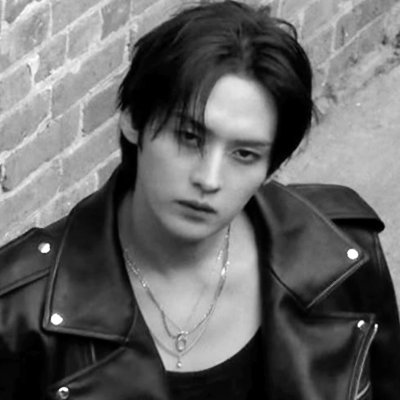 writer, cat person, disaster bisexual | 18+

https://t.co/fr6fSxRoYK