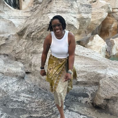 @TheQueenMuse1