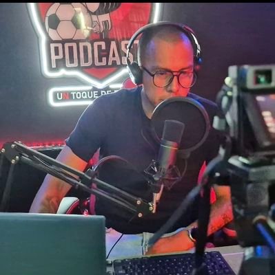 🇪🇨 Periodista Deportivo
📻 @LaRadioRedonda
🎧 📹 PODCAST | Un Toque De Fútbol en YouTube 👇🏾