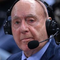 Richard "Dick" Vitale (@vitaleknowsball) Twitter profile photo