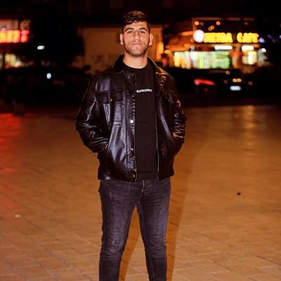 AzadKaraku4's profile picture. 2×2=1 ☀️