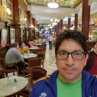 edgmar2006's profile picture. Médico.
Intereses: Historia, Política, Cine, Futbol...