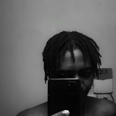 SmallPharma💊|| Daktari in the making||
Yanited through and through||