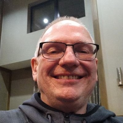 ThomasRobb90025's profile picture. 