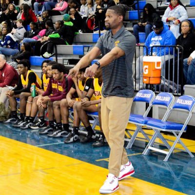 Head Coach @Soldan_BBall 🏀 Founder of Boyds Lawn Care LLC, Phi Beta Sigma 🤟🏾Ramey Basketball 16u EYCL HC