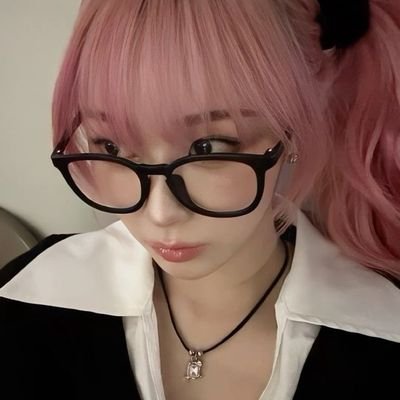 uchinagstudy's profile picture. vestibulanda de farmácia · 18 ♥︎