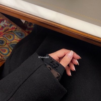 إن من يعرف قدر نفسه يعزّ عليه أن يمضي في سُبل لا ينتمي إليهآ 🕊️ __________لا اسمح باستخدام الصور