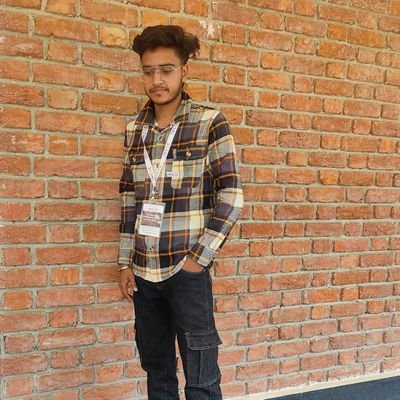 RoushanPathak05's profile picture. Believe in Karma ✨
Trust the process 🎯