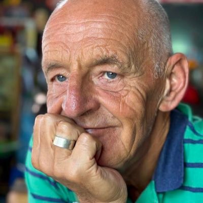 Enjoy the good life 🥂 Urbex & streetportraits 📸 Long distance bike traveller 🚴♂️ Globetrotter 🌎