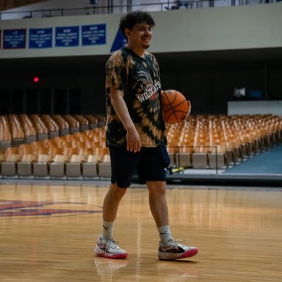 Coach/Owner/trainer of the @wildcatstx🏀 Former Assistant Coach at ABU