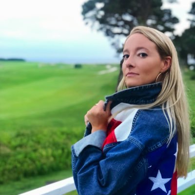 AbbyCReynolds's profile picture. tweeting the night away