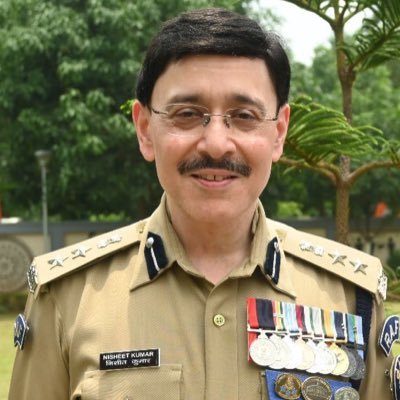 @CRPFIndia | लेखक | सीआरपीएफ कर्मियों के कल्याण, सार्वजनिक नैतिकता और सुशासन के प्रति समर्पित।इंडिपेंडेंट डायरेक्टर । ईएसजी