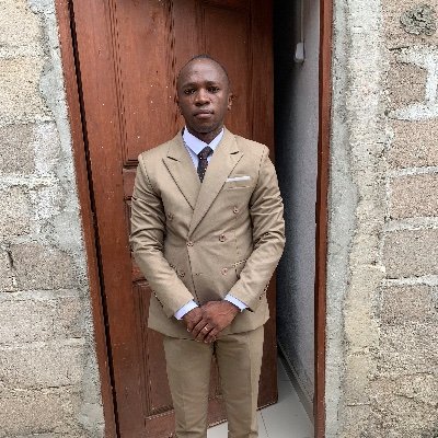 RiquitoMonteiro's profile picture. Jurista 🇦🇴📗📚⚖️
Empreendedor📉📊