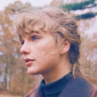 zeldas_version's profile picture. — sometimes, to run is the brave thing • fan account • swiftie | warrior & weirdo • #1 it’s time to go stan • #1 labyrinth stan
