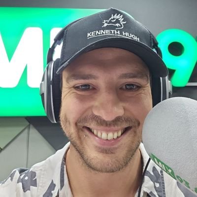 Voice over artist at Intertalent Pty. talking flexible. IG: dee_schmidtza Tiktok: @serenesilly