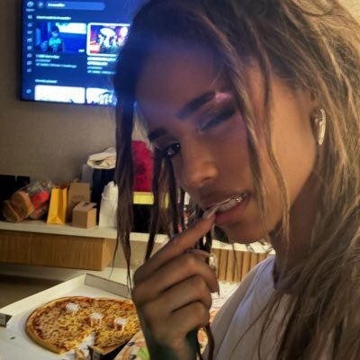 _Iovesong's profile picture. AIYGIWGWYAIYDIWTDWY