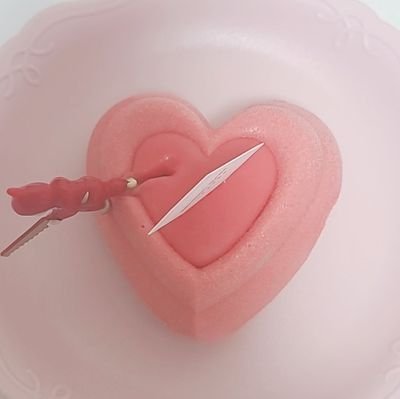 20↑ 本人周辺B済。ふつ軽、JB、crsmメイン。同担拒否ではありませんがお取引の検索避けのために同担様Bさせていただいております。お取引希望の方以外のいいねはおやめください。