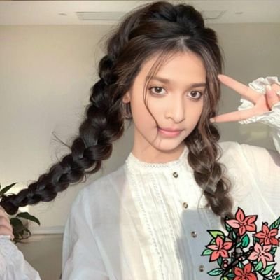 Katikat90's profile picture. Need followers