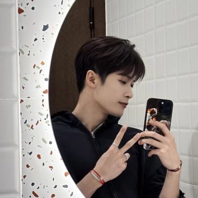 priv_yk's profile picture. 盼望能与你多「健」 一「次」💛