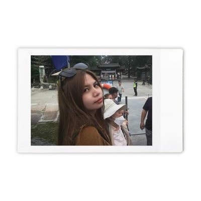 lainexalonzo's profile picture. 