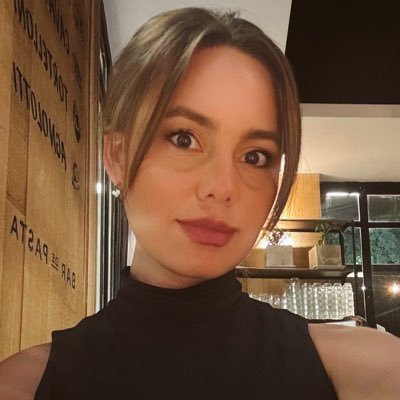 gabycabrerag's profile picture. ♐♏️♑ Consciencia 🧠✨ Gratitud 🙏🏼 Abundancia 🤲🏼♻️ ig: gacabrera 📸