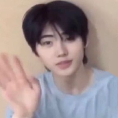 justdoit_1111x3's profile picture. 개폐급 여고생의 갱생 일기