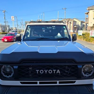 kumamitainake's profile picture. 湘南に住む三十路リーマン。ホッピーは1:1派、漬物には一味と醤油。つぶやきはリアルに独り言。