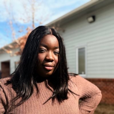 hey_itsseyi's profile picture. 