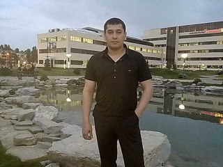 Я свидетельствию, что нет бога кроме Аллаха. и еще свидетельствую что Мухаммад Пророк Его и посланник.
