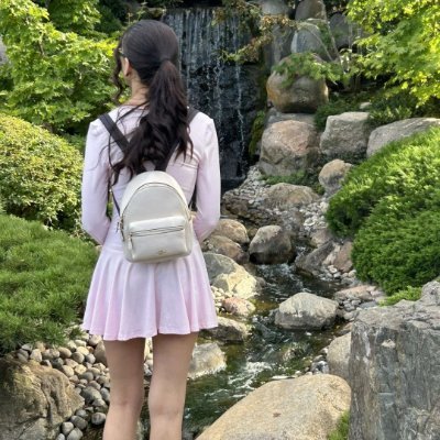 amber_samdudes's profile picture. Don’t wait around for other people to be happy for you. Any happiness you get you’ve got to make yourself. Alice Walker