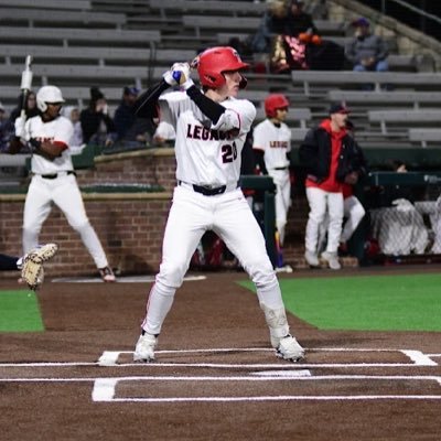 6’2 205 | Tyler Legacy 2026 | C/3B/1B/RHP | 4.0 GPA | 1270 SAT | PHONE: 903-520-4647 | C Pop/Velo : 1.90/81mph