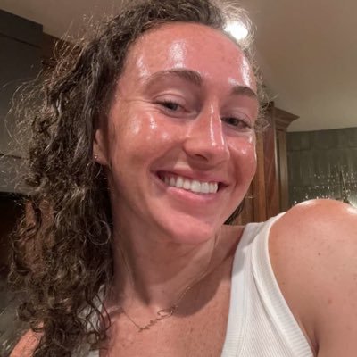 sand1992smith's profile picture. 